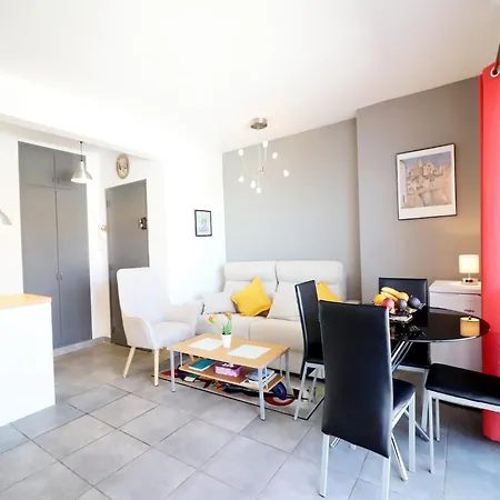 With Balcony Апартаменты Росас