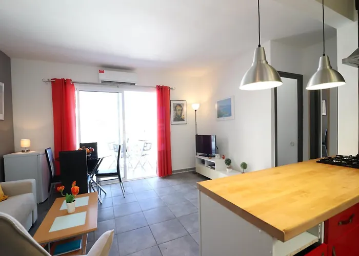 In With Balcony Διαμέρισμα Ρόζες
